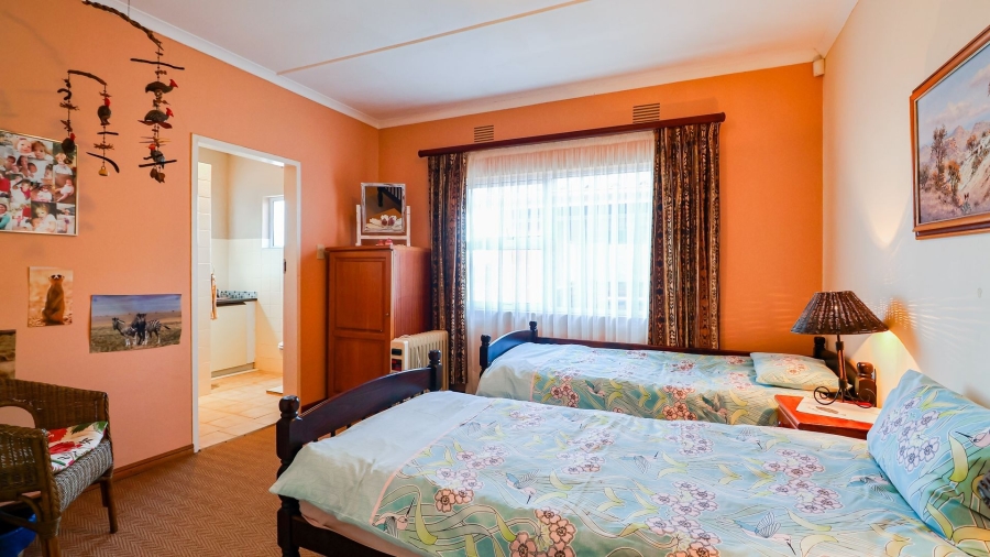 4 Bedroom Property for Sale in Kingfisher Creek Western Cape